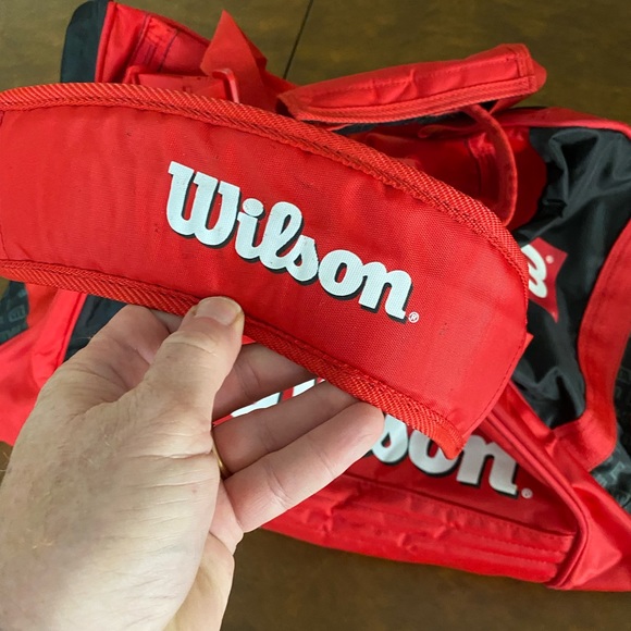 Wilson Sports Shoulder Bag - Picture 2 of 8